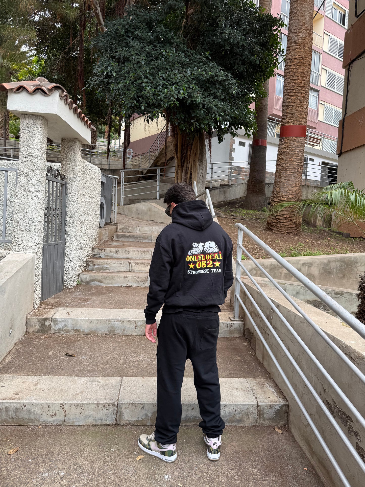 Sudadera con capucha Negra